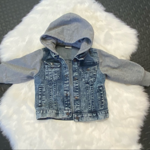 Denim jacket - Picture 2 of 4